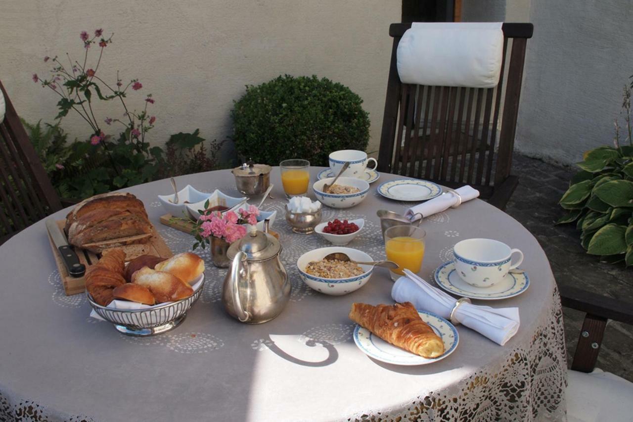 Le Manoir Bed and Breakfast Chaumont  Esterno foto